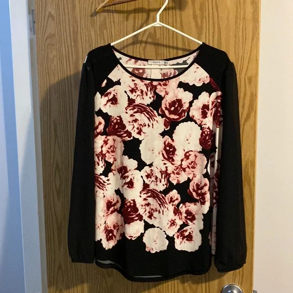 Flowered blouse - Picture 1 of 2